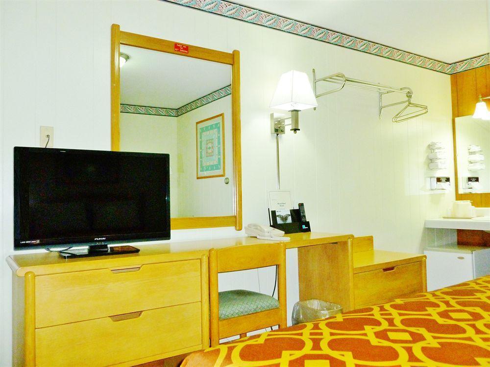 Royal Rest Motel Chariton Eksteriør bilde